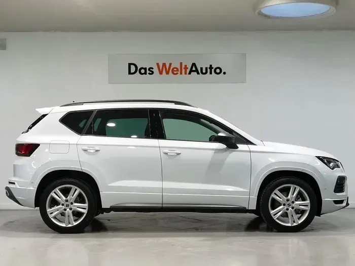 Usado Seat Ateca FR 150 CV (110 kW) 2024 Blanco SUV