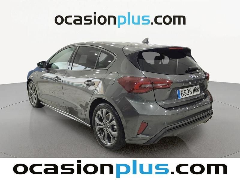 Usado Ford Focus ST-Line 155 CV (114 kW) 2024 Gris Utilitario