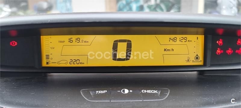 Usado Citroën C4 92 CV (67 kW) 2006 Azul Berlina