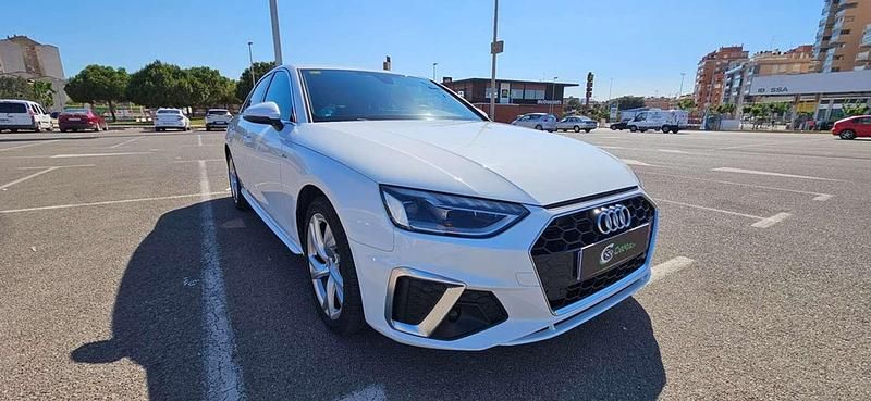 Usado Audi A4 S-Line 163 CV (119 kW) 2020 Blanco Familiar