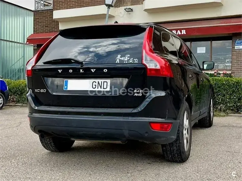 Usado Volvo XC60 Kinetic 163 CV (119 kW) 2009 Negro SUV