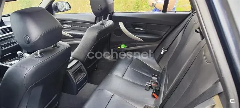 Usado BMW 320 Comfort Edition 184 CV (135 kW) 2015 Azul Familiar