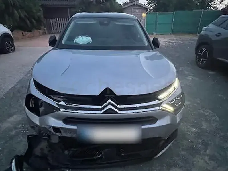 Usado Citroën C4 Shine 130 CV (95 kW) 2022 Gris / plata Berlina