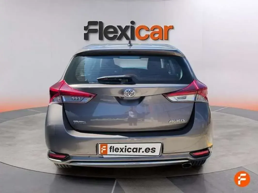 Brugt Toyota Auris Active 116 HK (85 kW) 2017 Grå Hatchback