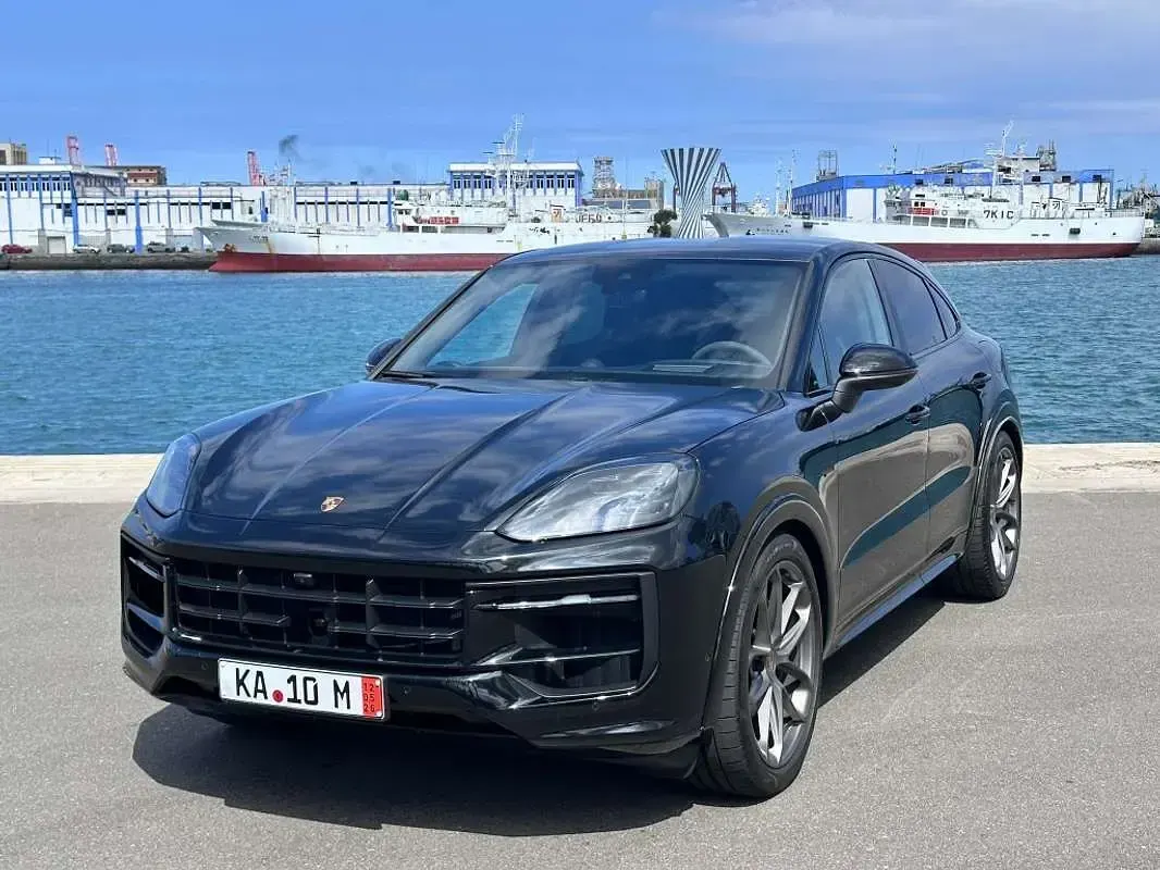 Usado Porsche Cayenne 470 CV (345 kW) 2024 Negro SUV