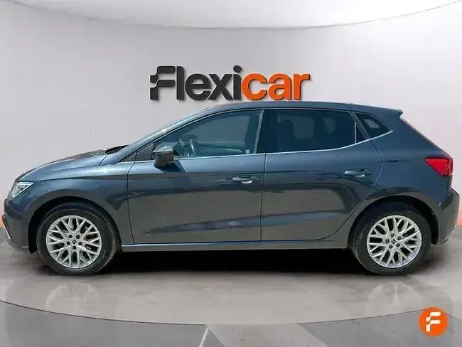 Usado Seat Ibiza XCELLENCE 115 CV (84 kW) 2024 Gris Utilitario