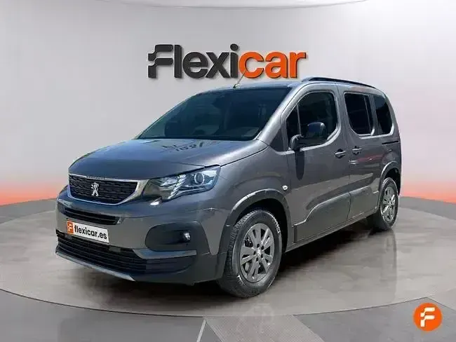 Usado Peugeot Rifter Allure 110 CV (80 kW) 2023 Gris Monovolumen