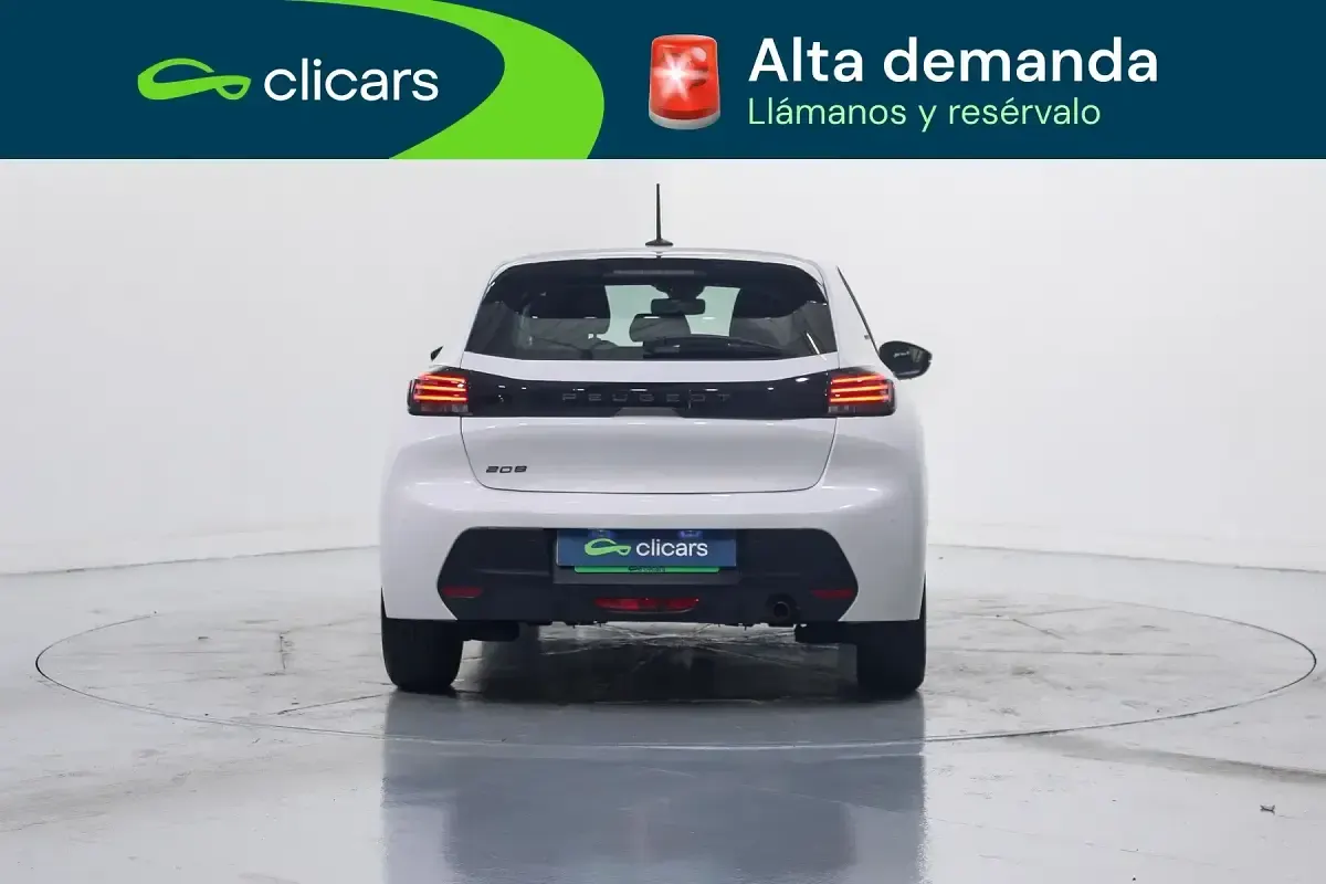 Usado Peugeot 208 Style 100 CV (73 kW) 2025 Blanco Utilitario