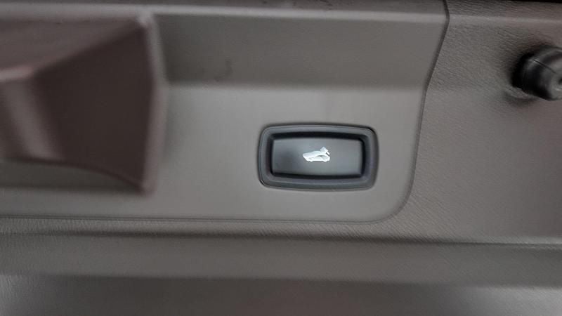 Usado Porsche Panamera 4 Executive 462 CV (339 kW) 2020 Gris / plata Berlina