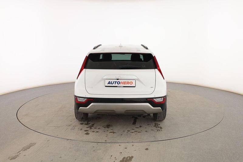 Usado Kia Niro 141 CV (103 kW) 2022 Blanco SUV