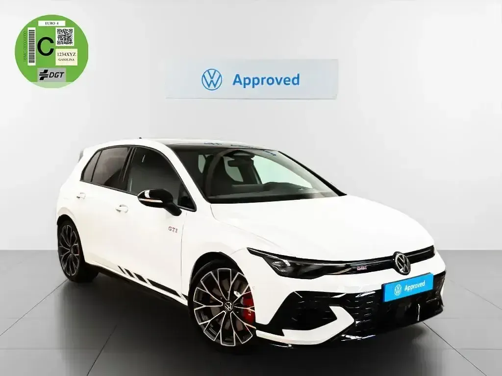 Używany VW Golf VIII GTI Clubsport 300 KM (220 kW) 2025 Sedan/Limuzyna