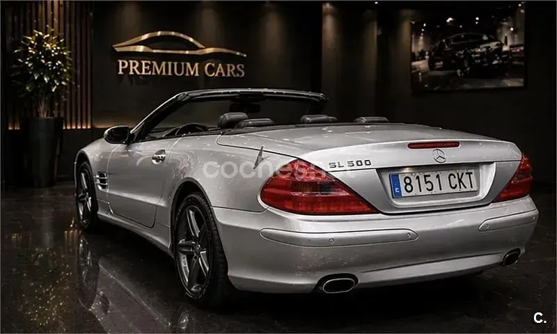Usado Mercedes SL500 306 CV (225 kW) 2001 Gris / plata Descapotable