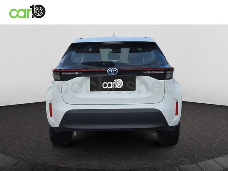 Usado Toyota Yaris Cross Active 116 CV (85 kW) 2022 Blanco SUV