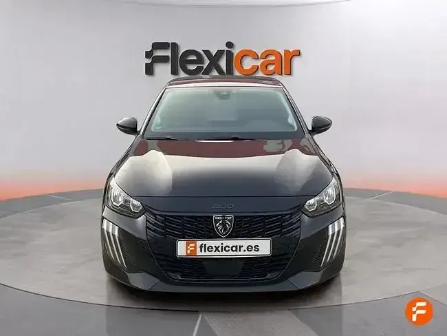 Usado Peugeot 208 Allure 100 CV (73 kW) 2025 Negro Utilitario