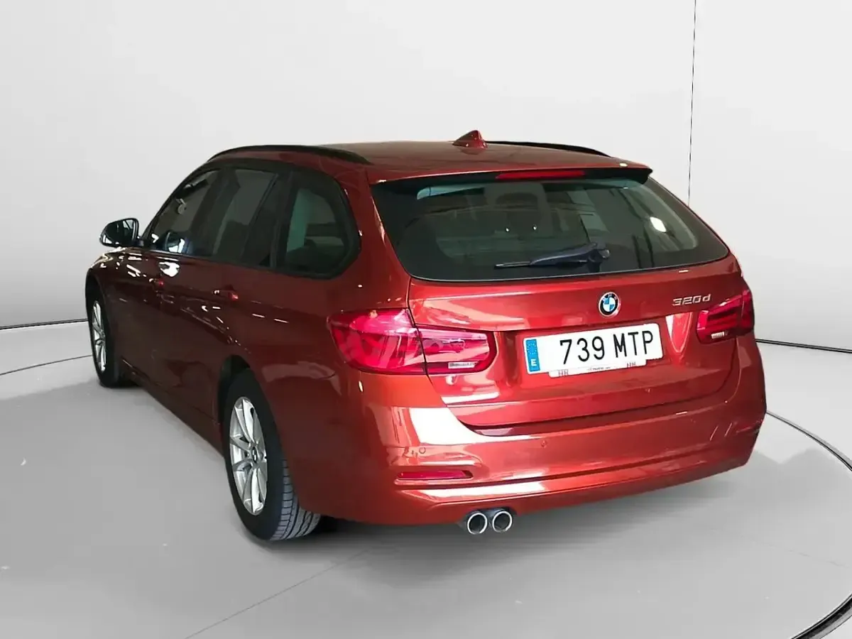 Begagnad BMW 320 Advantage 190 HK (139 kW) 2018 Orange Kombi