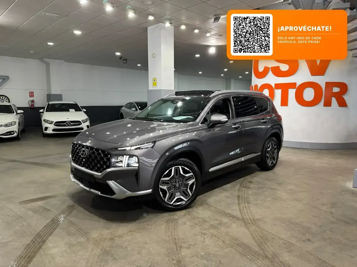 Usado Hyundai Santa Fe Style 265 CV (194 kW) 2023 Gris / plata SUV