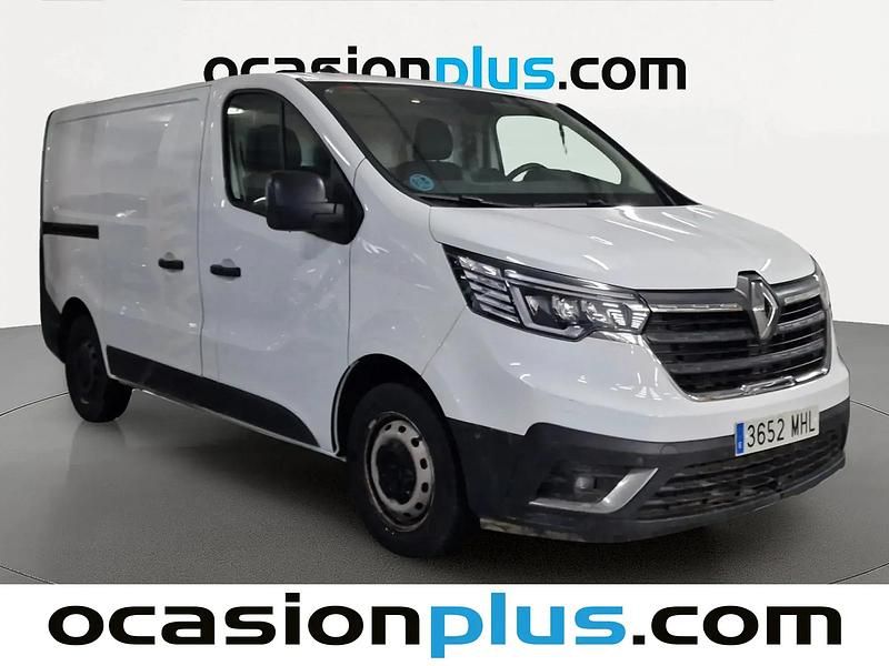 Begagnad Renault Trafic 130 HK (95 kW) 2023 Vit Minibuss