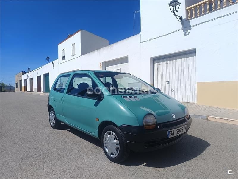Usado Renault Twingo 54 CV (39 kW) 1995 Verde Utilitario