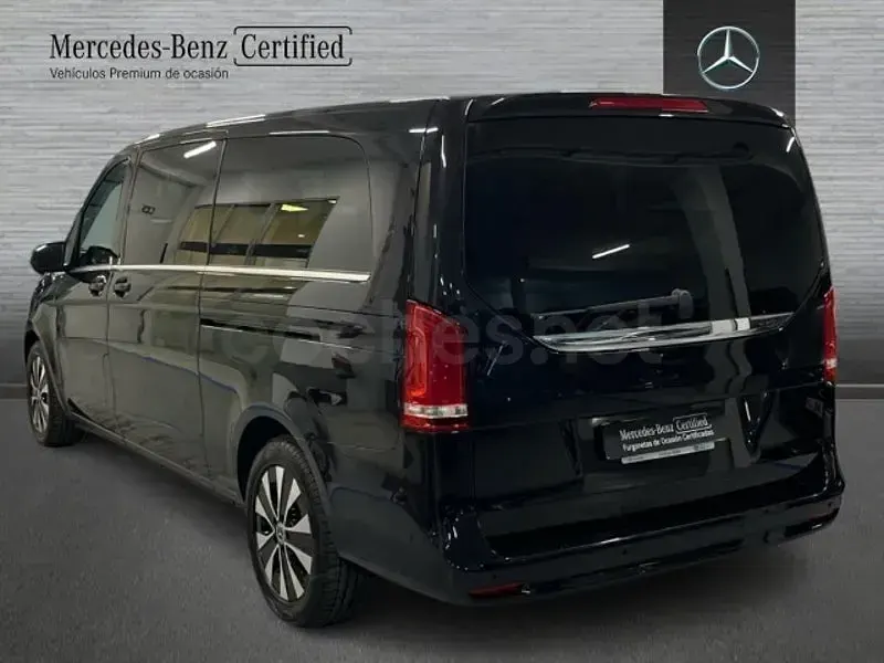 Usado Mercedes V220 Avantgarde 163 CV (119 kW) 2025 Negro Monovolumen