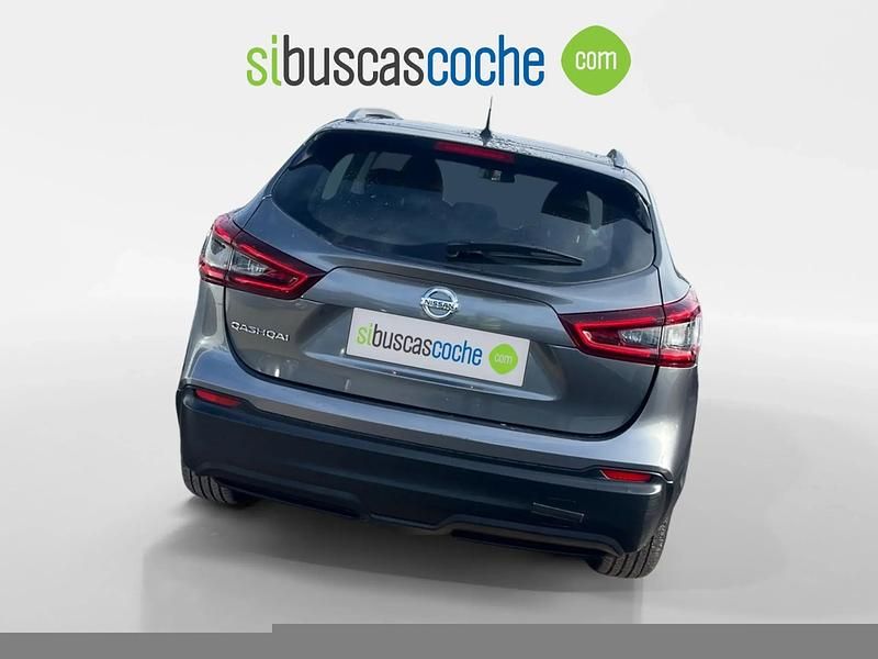 Usado Nissan Qashqai Style Edition 140 CV (102 kW) 2021 Gris/plata SUV