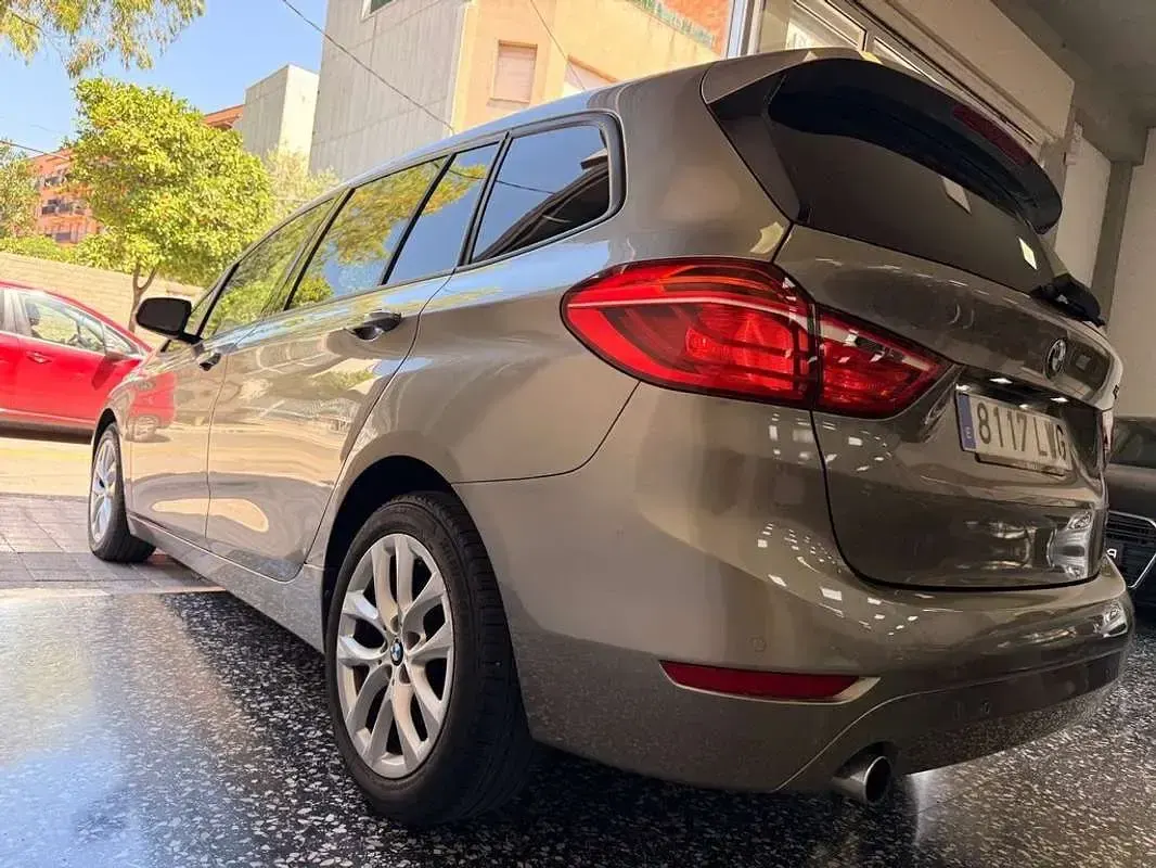 Usado BMW 218 Advantage 150 CV (110 kW) 2016 Marrón Monovolumen