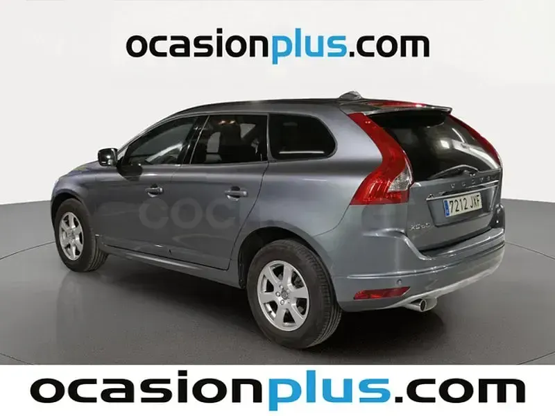 Usado Volvo XC60 Kinetic 150 CV (110 kW) 2017 Gris / plata SUV