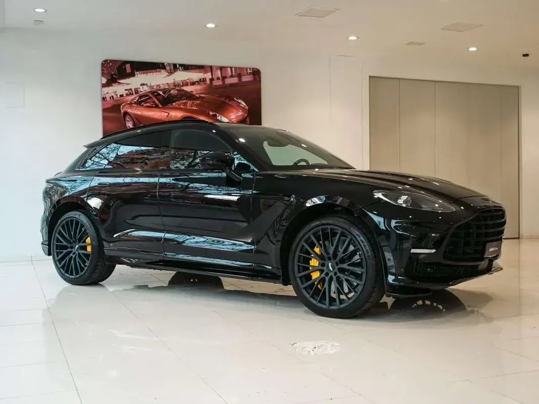 Usado Aston Martin DBX 707 707 CV (519 kW) 2024 Negro SUV