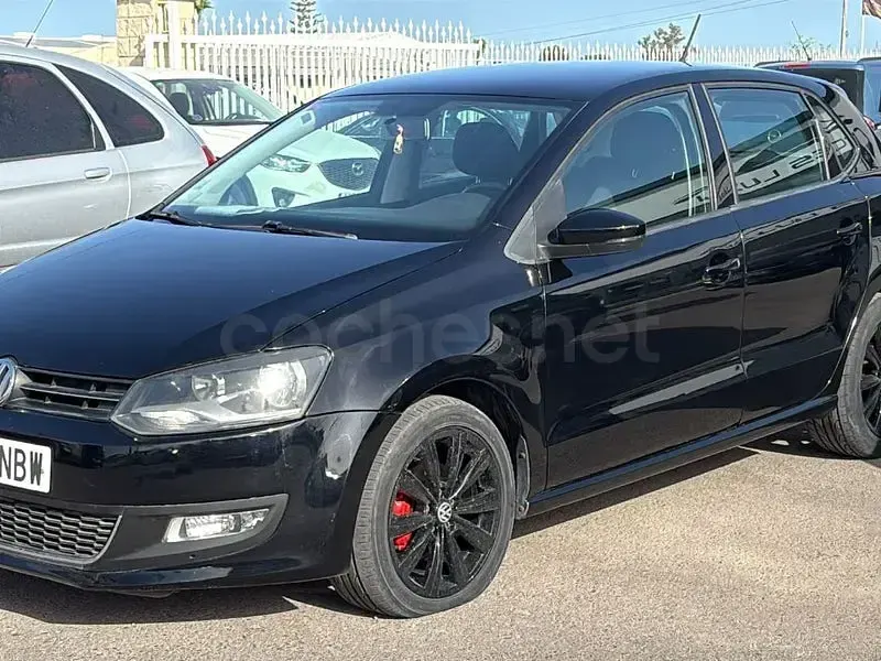 Usado VW Polo Advance 90 CV (66 kW) 2011 Negro Utilitario