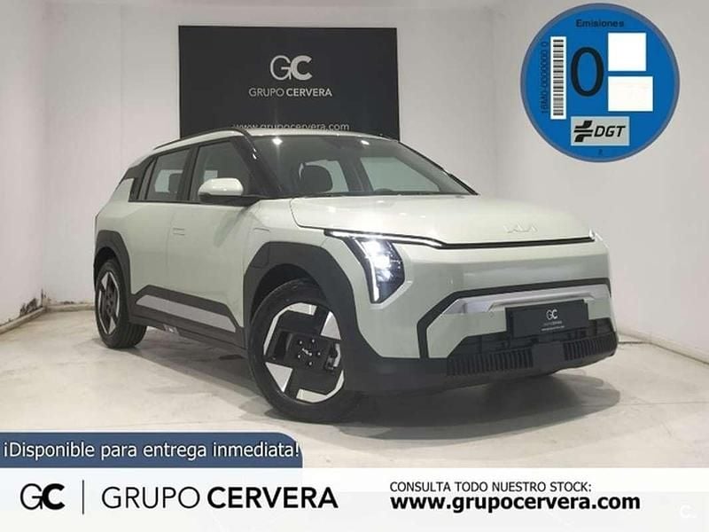 Verde Nuevo 2025 Kia EV3 Air SUV | 28.990 € - Imagen 1/4