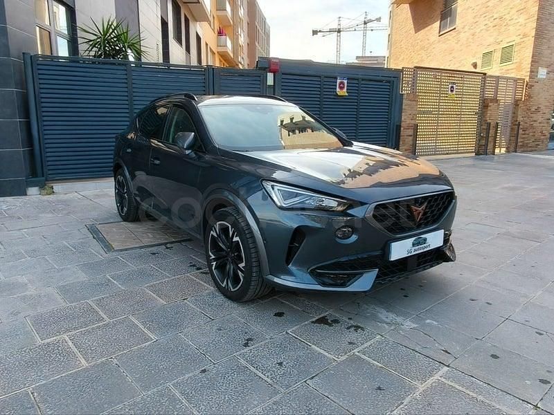 Usado Cupra Formentor 150 CV (110 kW) 2023 Gris / plata SUV