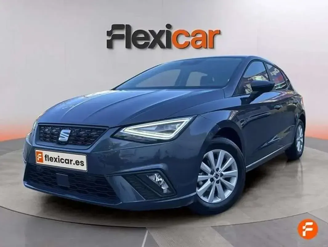 Usado Seat Ibiza Style 80 CV (58 kW) 2025 Gris Utilitario