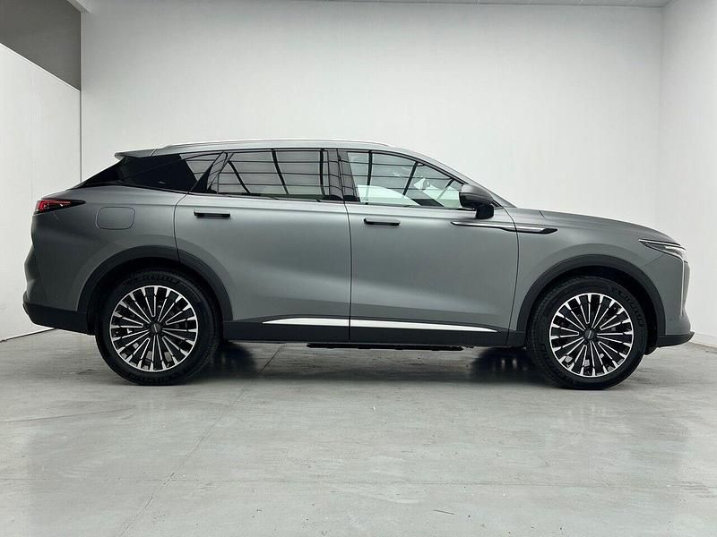 Usado Omoda 9 537 CV (394 kW) 2025 Gris SUV