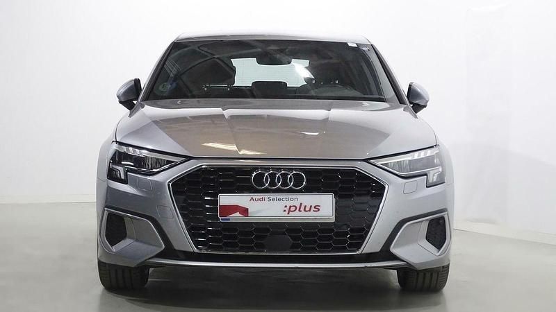 Usado Audi A3 Advanced Plus 110 CV (80 kW) 2023 Gris Berlina