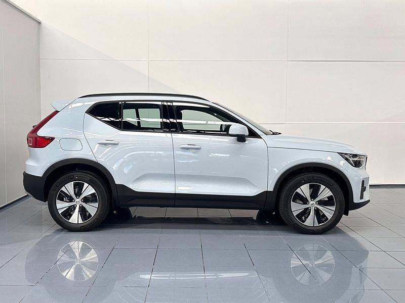 Nuevo Volvo XC40 163 CV (119 kW) 2025 Azul SUV