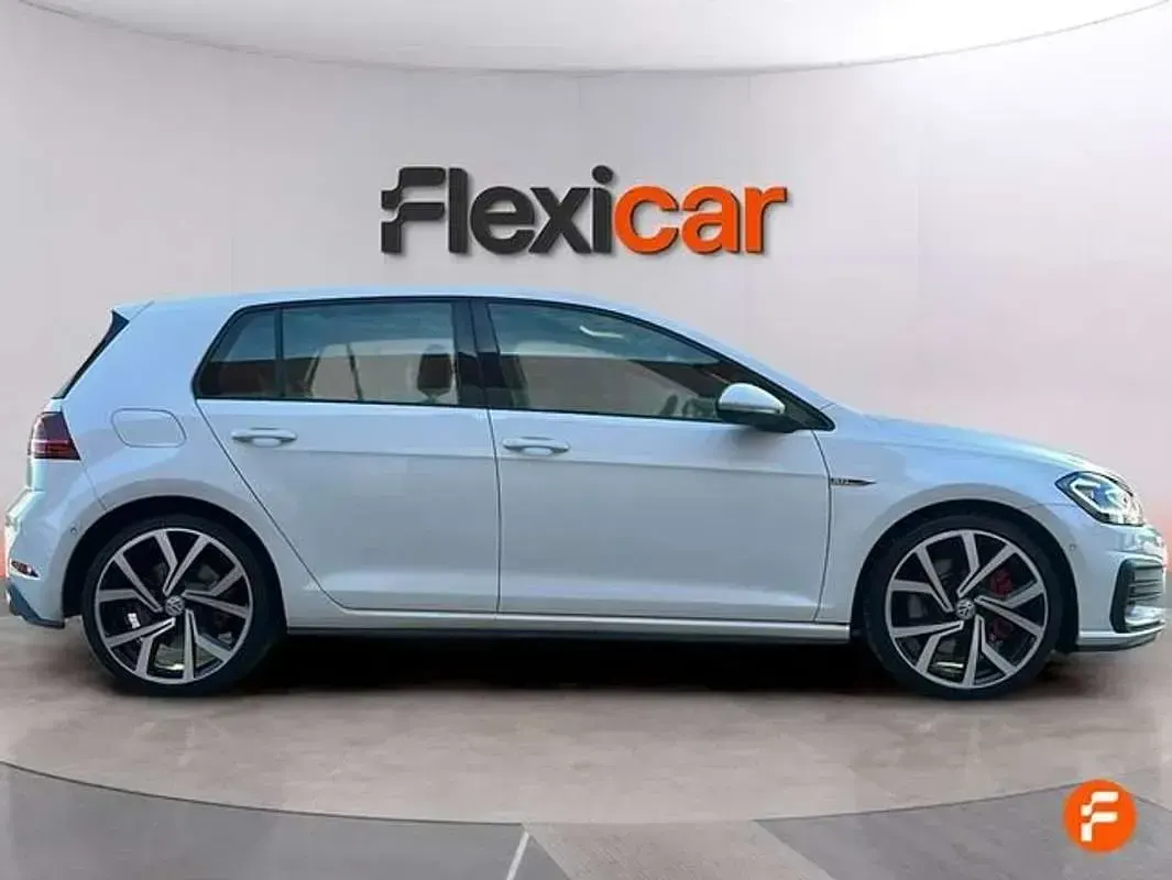 Używany VW Golf VII GTI 245 KM (180 kW) 2018 Biały Hatchback