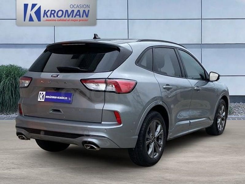 Usado Ford Kuga ST-Line 120 HP (88 kW) 2023 Cinzento SUV