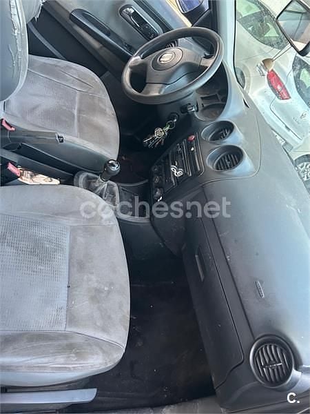Usado Seat Ibiza Stella 64 CV (47 kW) 2004 Negro Utilitario