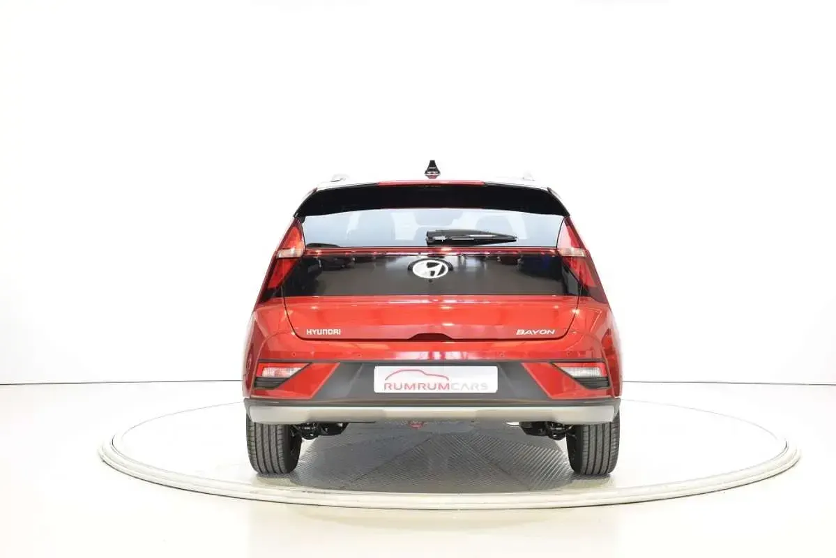 Nuevo Hyundai Bayon Blackline 90 CV (66 kW) 2026 Rojo SUV