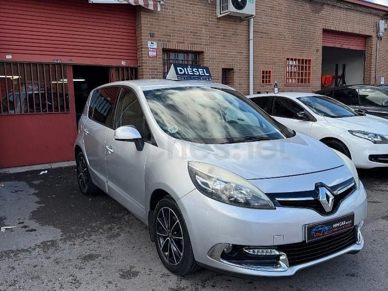 Usado Renault Scénic III Dynamique 110 CV (80 kW) 2013 Gris / plata Monovolumen