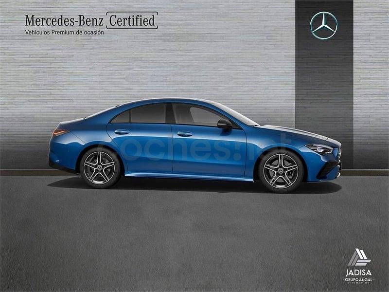 Usado Mercedes CLA200 163 CV (119 kW) 2025 Azul Berlina