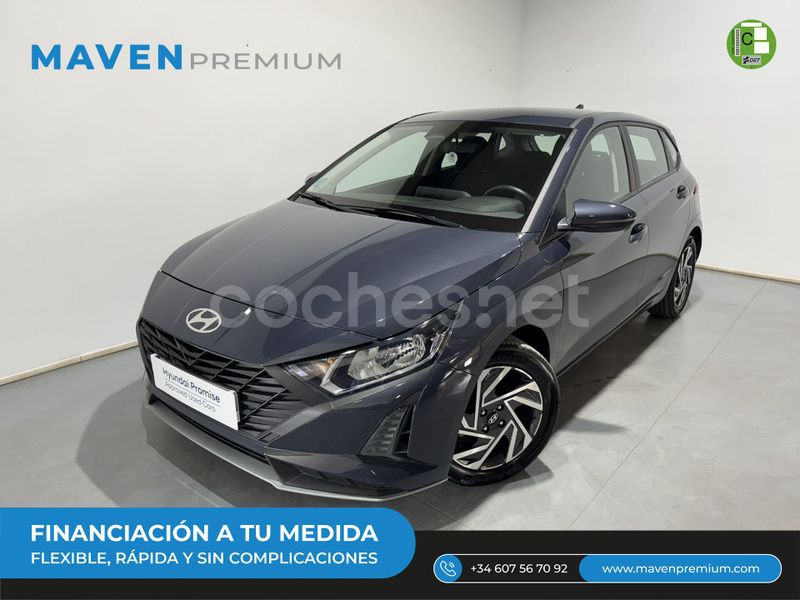 Gris / plata Usado 2024 Hyundai i20 Berlina | 17.500 € (Precio justo) - Imagen 1/4