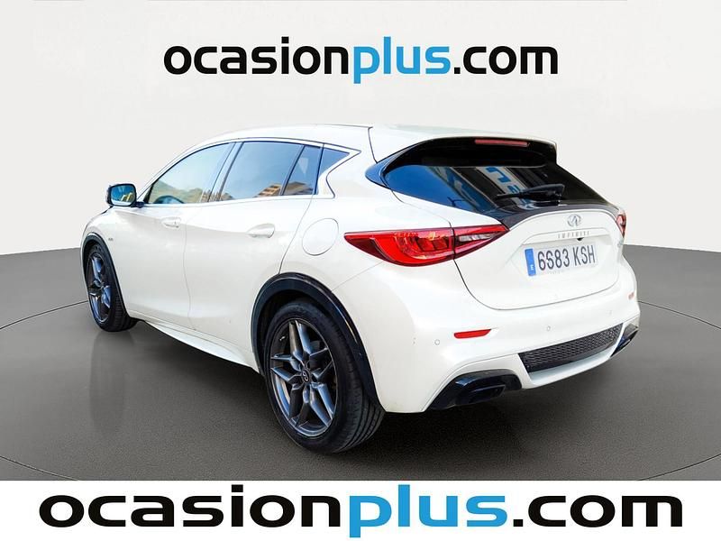 Usado Infiniti Q30 Sport Tech 170 CV (125 kW) 2018 Blanco SUV