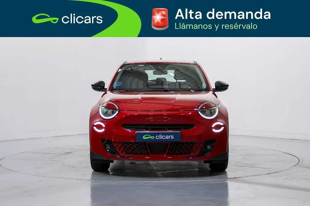 Usado Fiat 600E Red 114 kW (156 CV) 2024 Rojo SUV