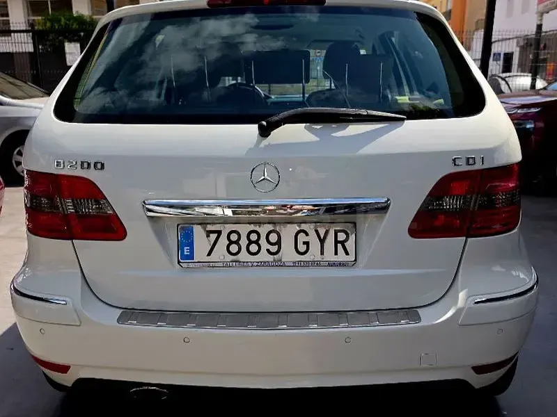 Usado Mercedes B200 140 CV (102 kW) 2010 Blanco Monovolumen