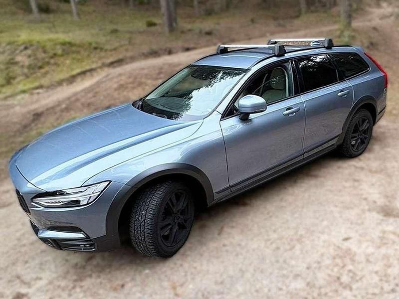 Usado Volvo V90 CC 190 CV (139 kW) 2019 Azul Familiar