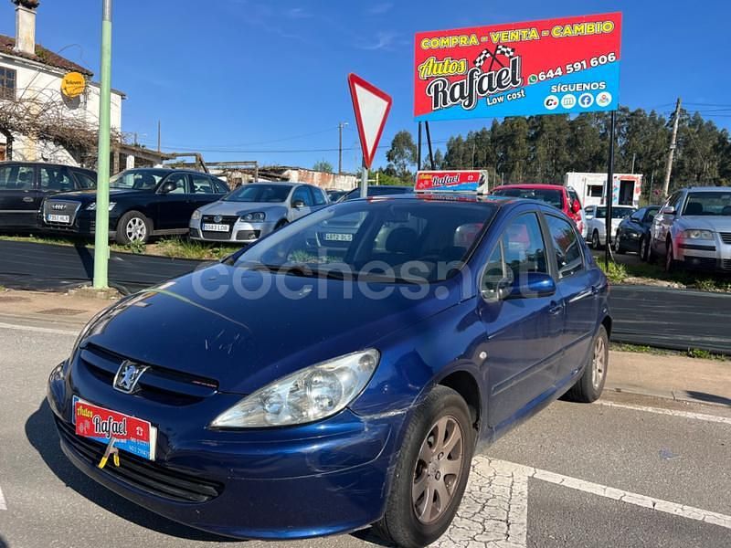 Azul Usado 2001 Peugeot 307 Berlina | 1799 € (Precio justo) - Imagen 1/4
