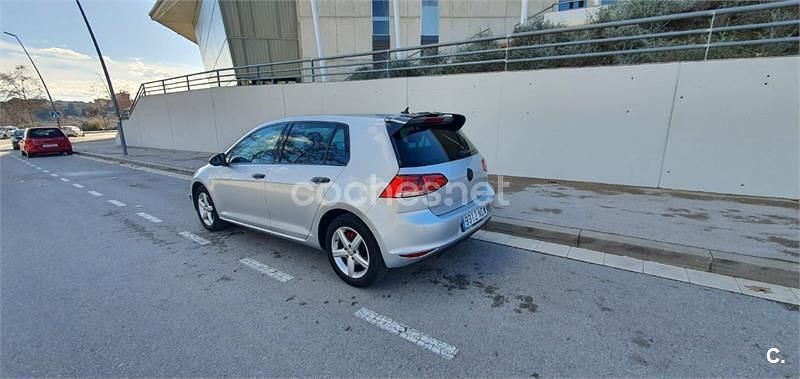 Usado VW Golf Sportsvan Edition 110 CV (80 kW) 2016 Gris / plata Monovolumen