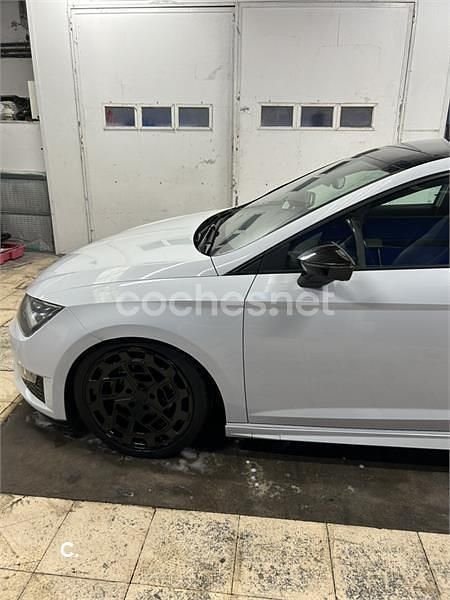 Usado Seat Leon SC FR 125 CV (91 kW) 2016 Blanco Utilitario