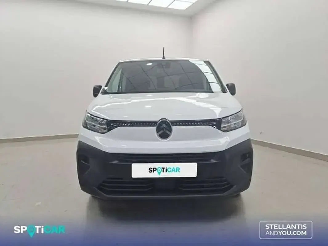 Usado Citroën Berlingo 102 CV (75 kW) 2024 Blanco Monovolumen
