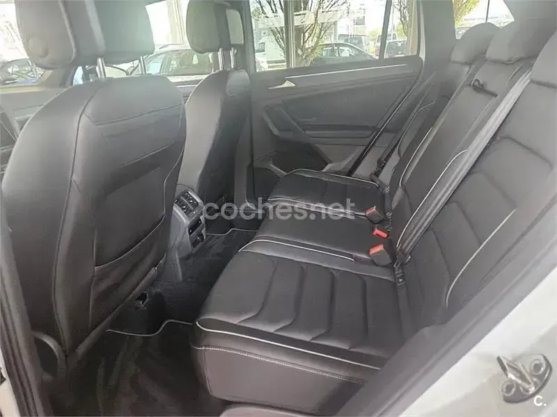 Usado VW Tiguan R-line 245 CV (180 kW) 2023 Blanco SUV